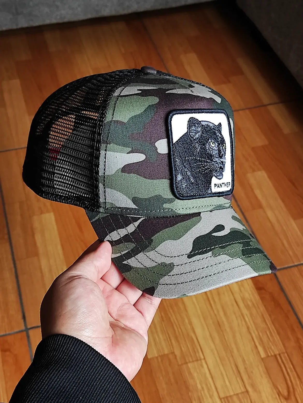 Gorra trucker camuflaje pantera Panther Camouflage Seasonal The Farm de Goorin Bros.