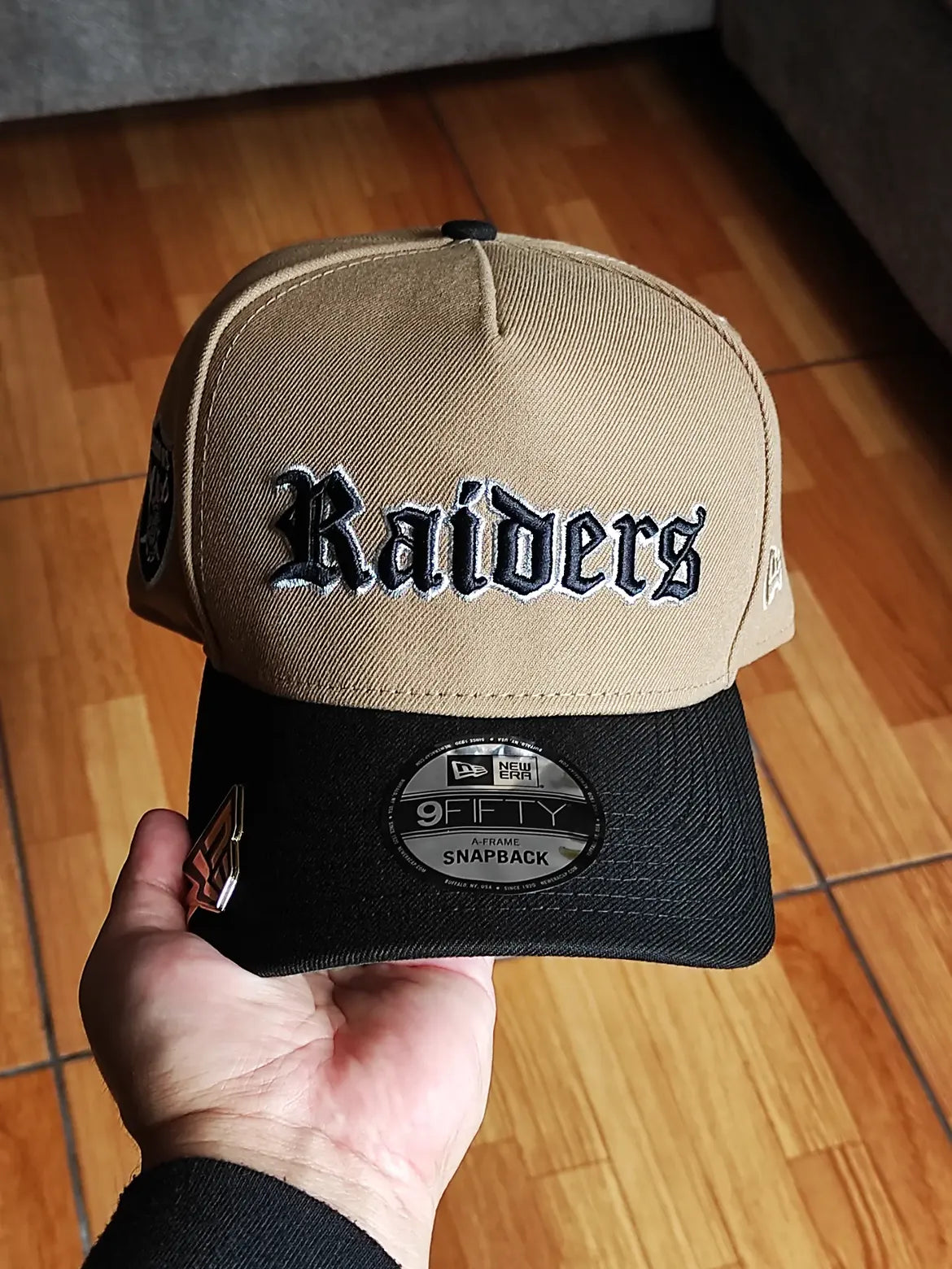 New era Las Vegas Raiders Khaki Black 2 Tone Team Shield SP 9Fifty A-Frame Snapback