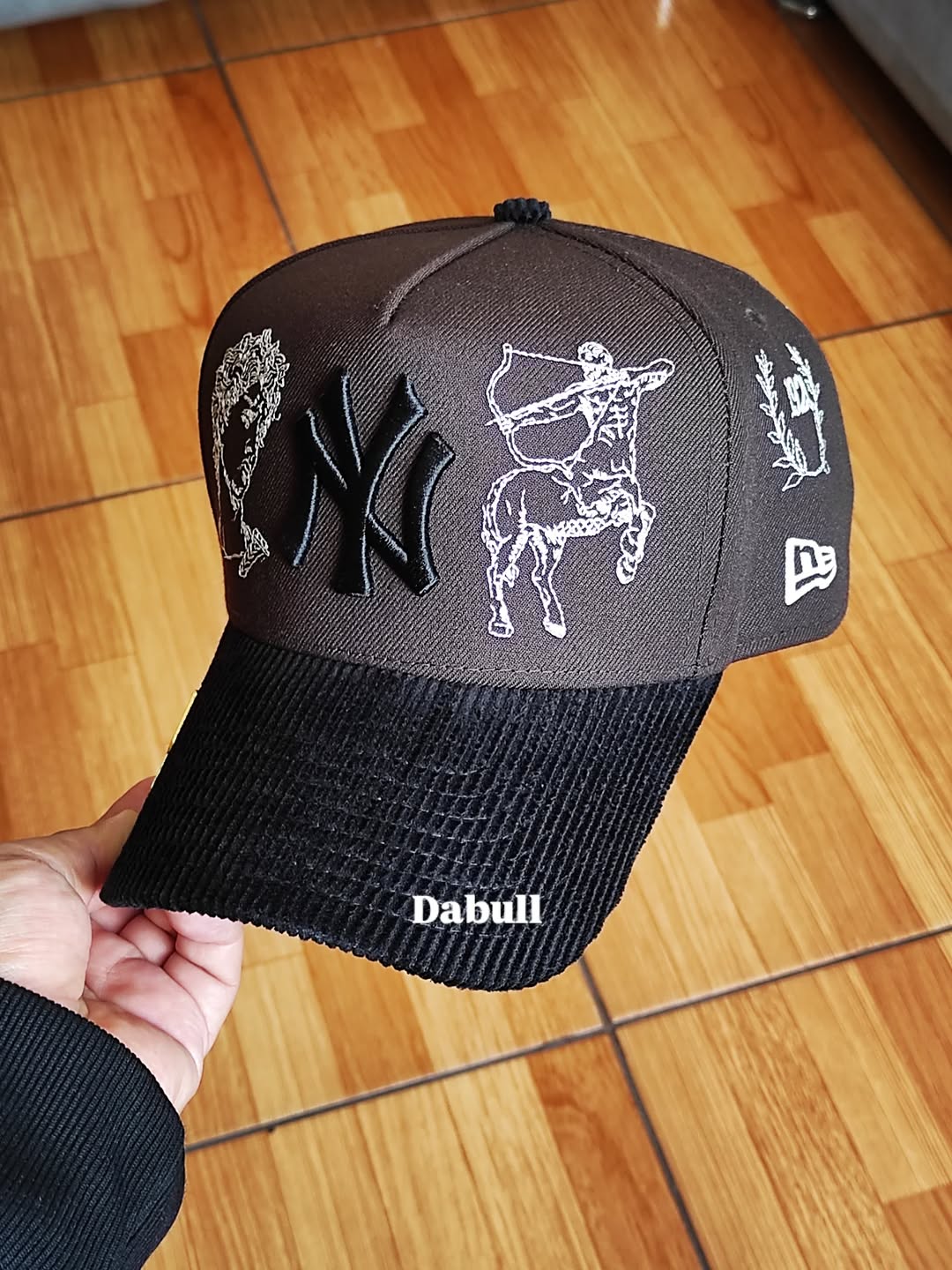 New era New York Yankees MYTHICAL two toned 9FORTY A-FRAME HAT