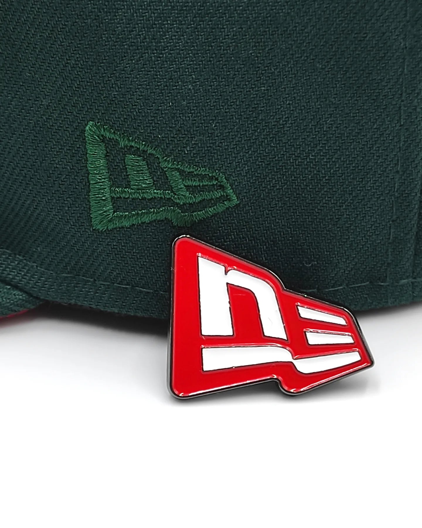 Pin metálico New Era Flag