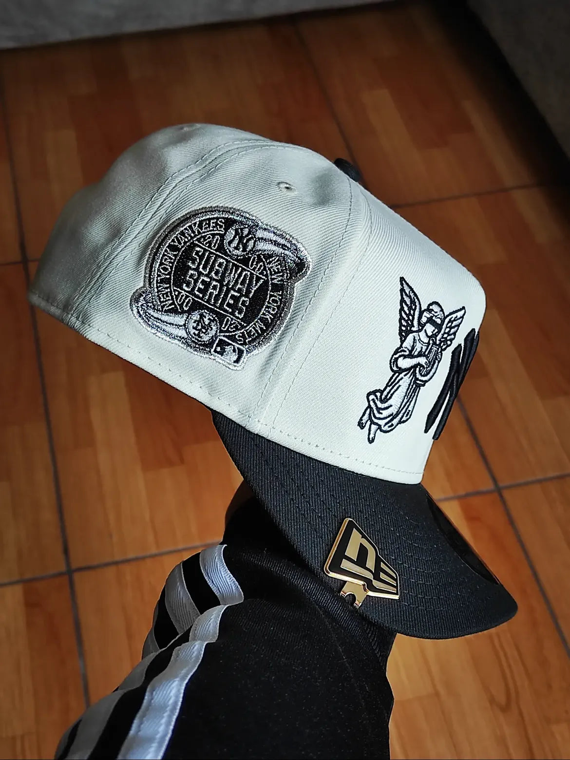 New Era New York Yankees Subway Series Angel Chrome Two Tone Edition 9Fifty A Frame Snapback Hat