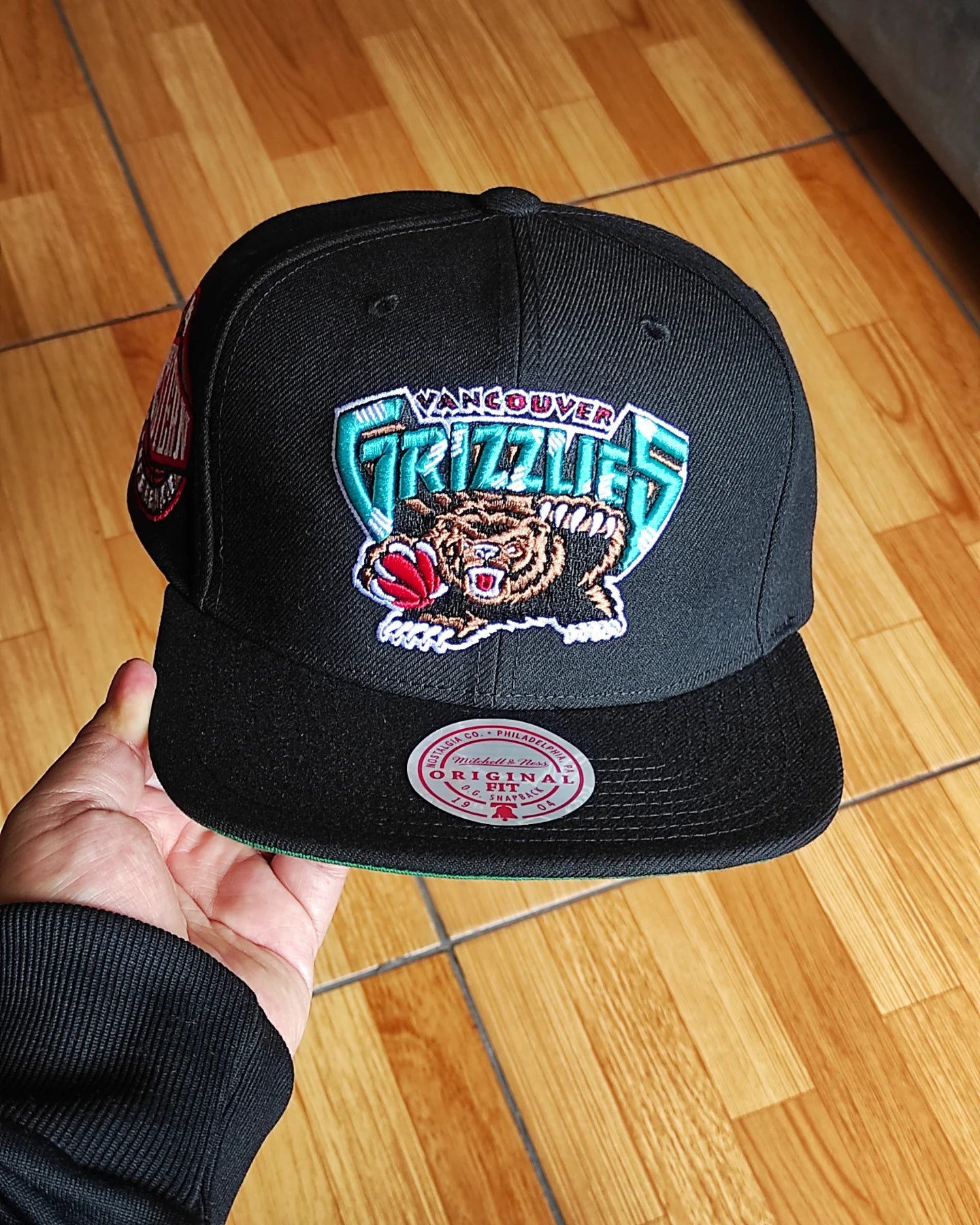 Mitchell and Ness Vancouver Grizzlies NBA wester BLACK snapback