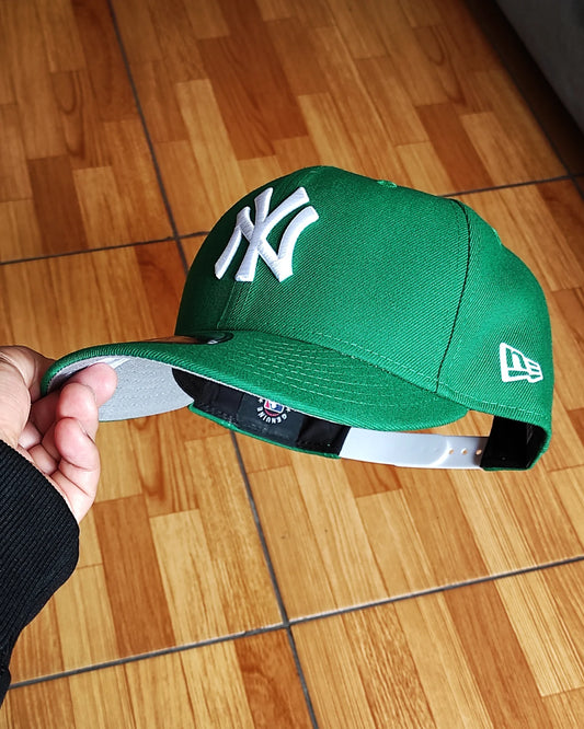 New Era New York Yankees verde clasica  9 FIFTY SNAPBACK