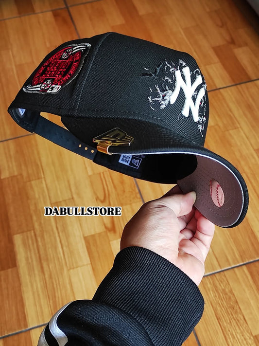 New Era New York Yankees Subway Series 2000 Black Prime Edition 9Forty A Frame Snapback glow 🔦 brilla en la oscuridad