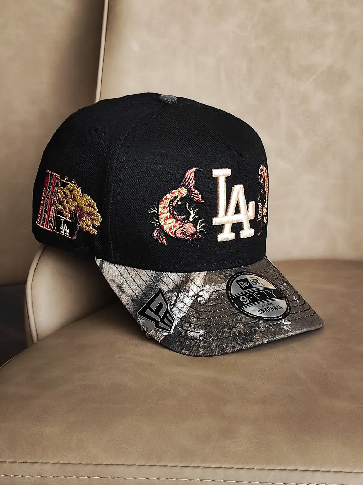 New Era Los Angeles Dodgers Tokyo Series Koi Black Two Tone Edition 9Fifty A Frame Snapback Hat