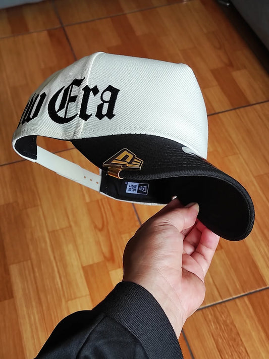 Gorra New Era Japan🇯🇵 Essential Ajustable A-frame chrome negra