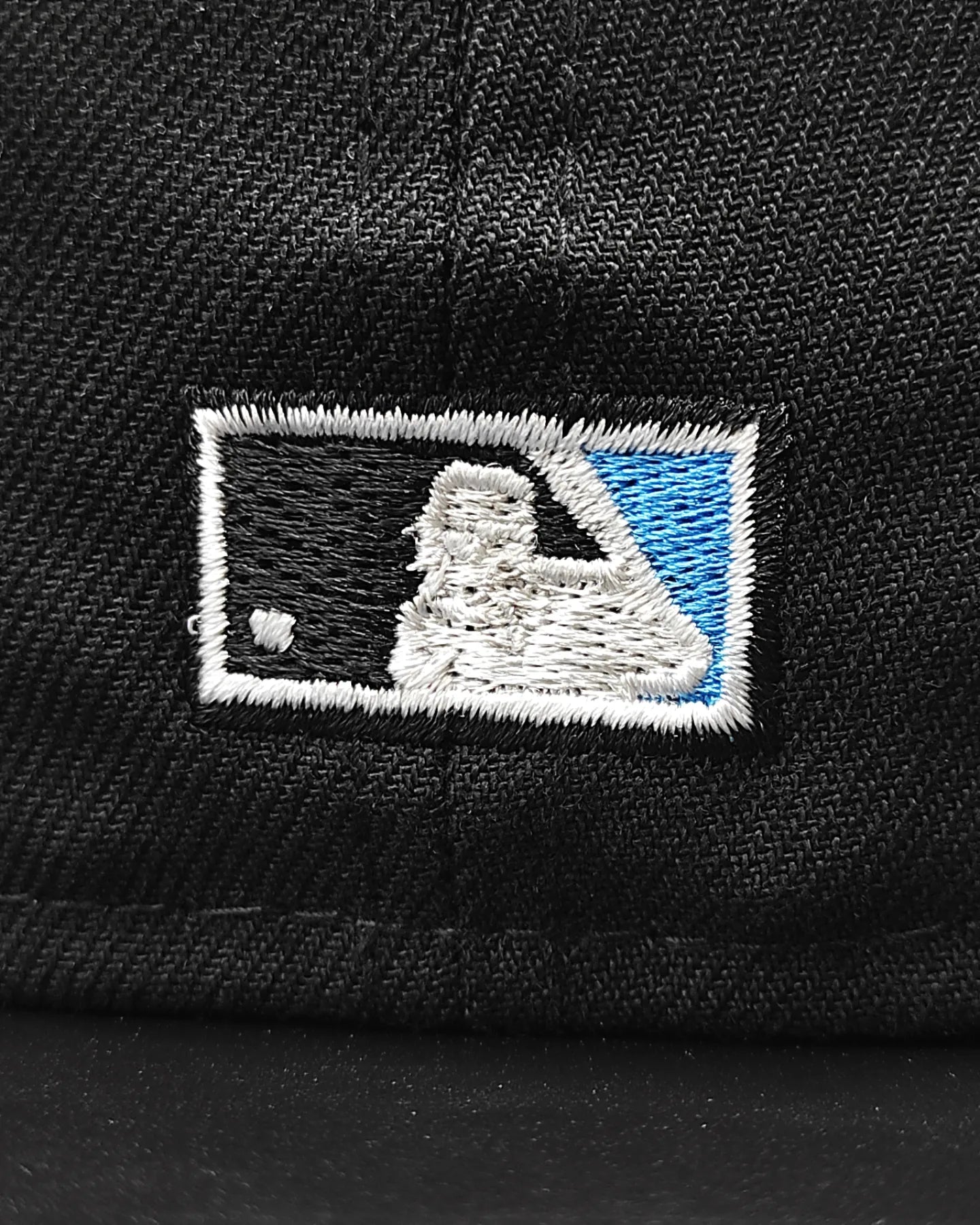 New Era Toronto Blue Jays 30th season black and blue 59fifty fitted cap