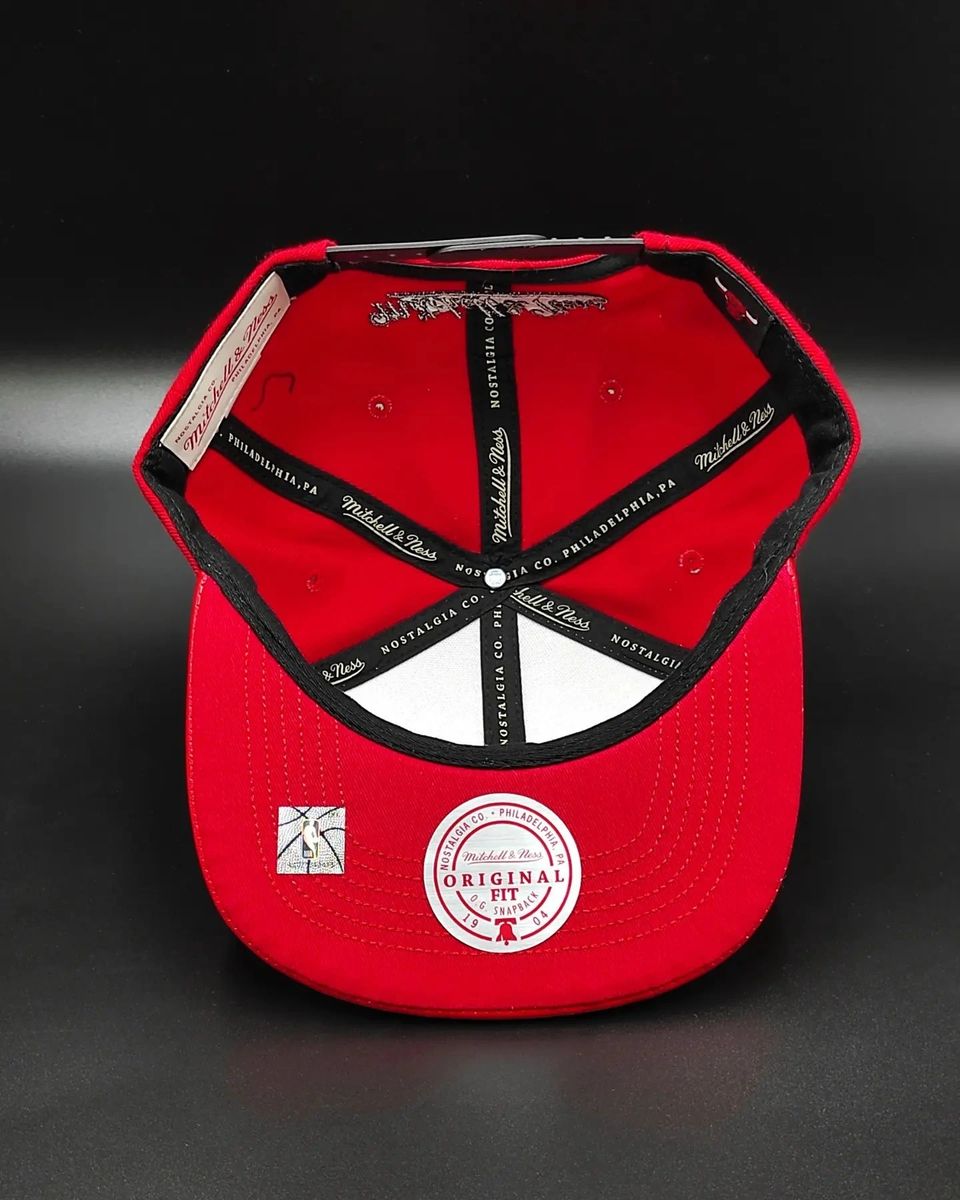 Gorra Chicago Bulls Air Jordan DAY ONE Snapback Mitchell & Ness NBA - Blanco/Rojo