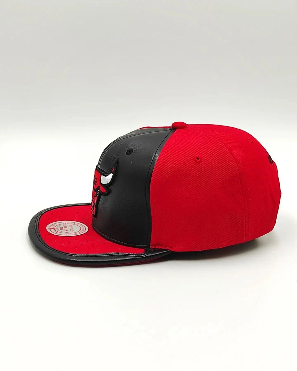 Gorra Chicago Bulls Air Jordan DAY ONE Snapback Mitchell & Ness NBA - Negro/Rojo