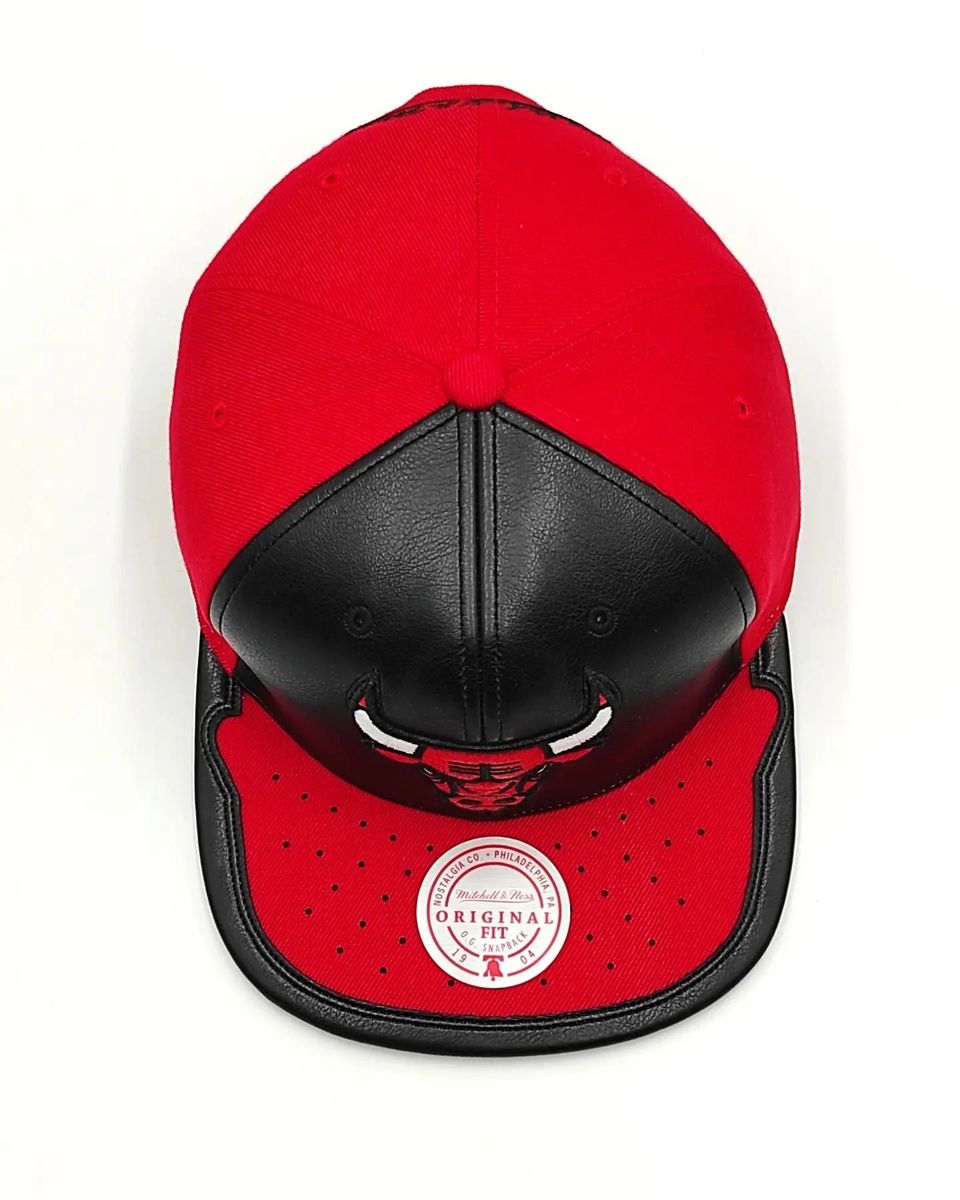 Gorra Chicago Bulls Air Jordan DAY ONE Snapback Mitchell & Ness NBA - Negro/Rojo