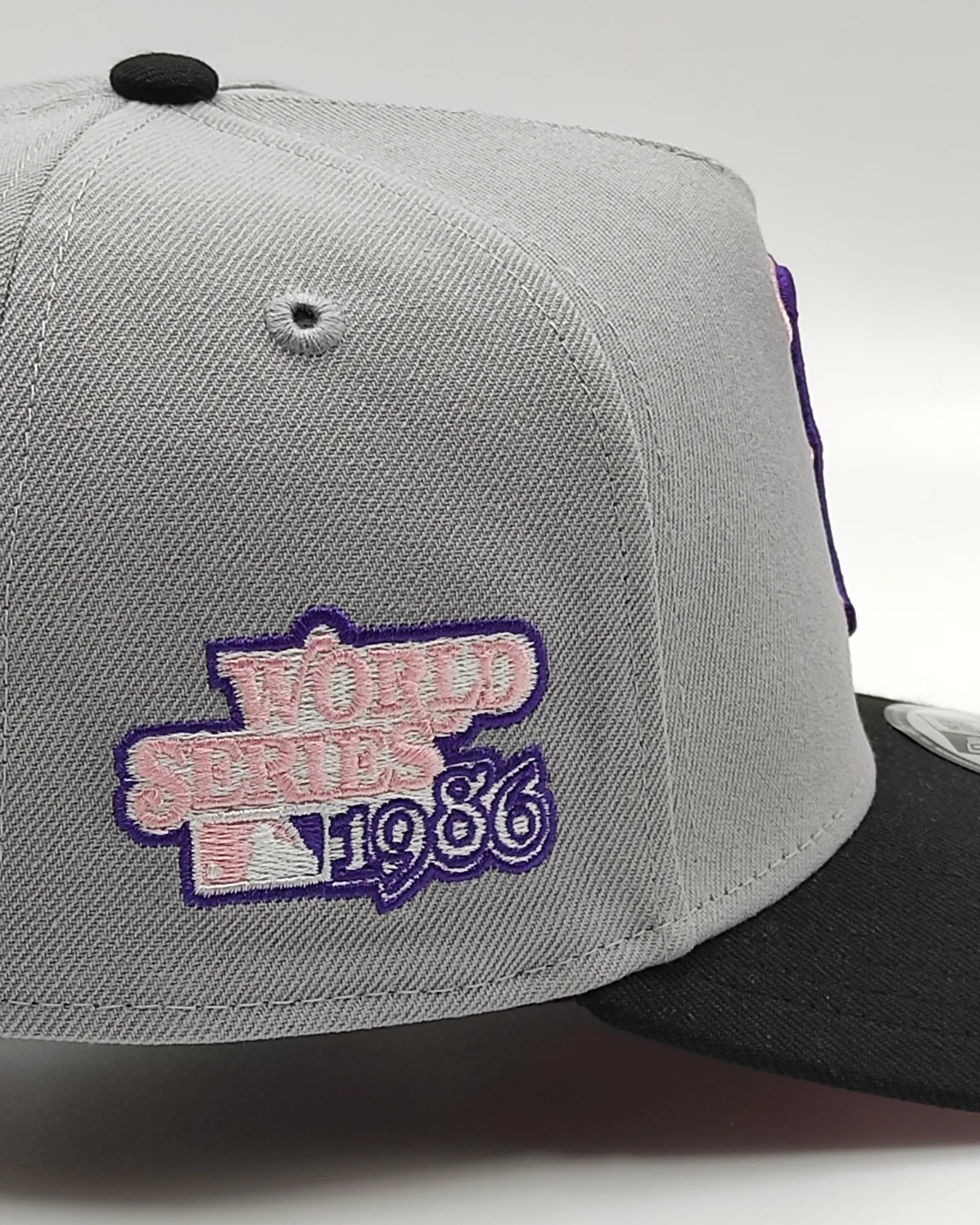 New Era 9Forty A-FRAME Fuji Boston Red Sox 1986 World Series Patch Snapback Hat / Gray Black Pink