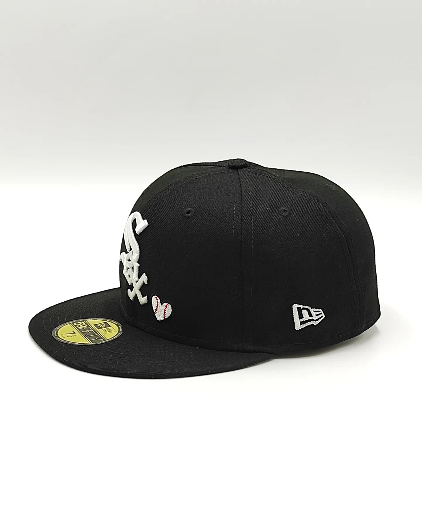 Chicago White Sox New Era Team Heart 59Fifty Fitted - Black, White, Red