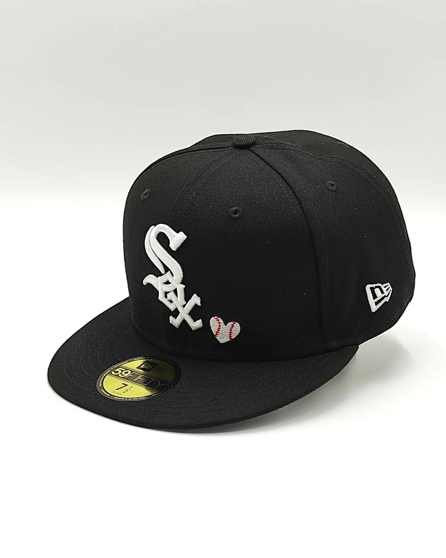 Chicago White Sox New Era Team Heart 59Fifty Fitted - Black, White, Red