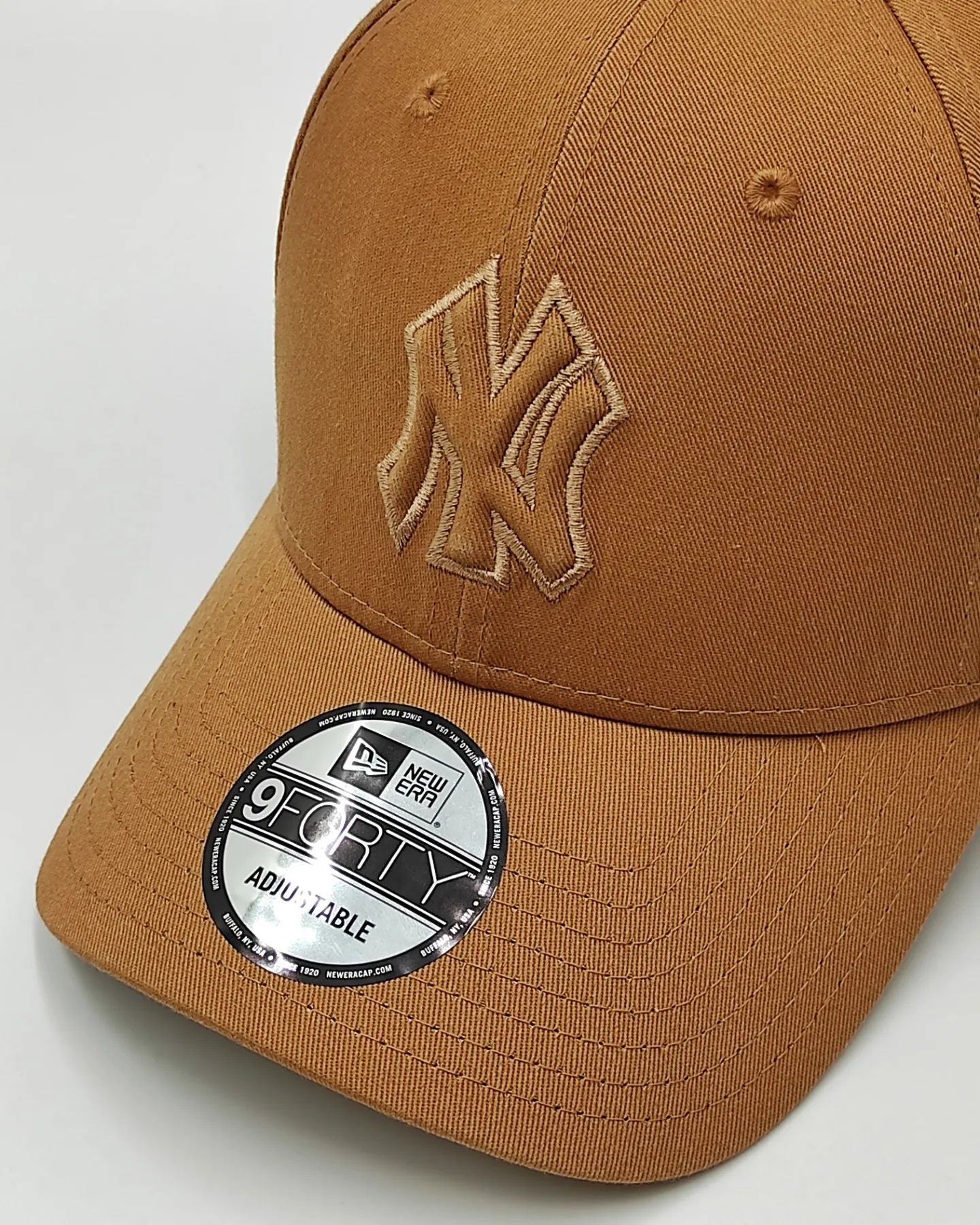 GORRA NEW ERA NY YANKEES MED BEIGE 9FORTY