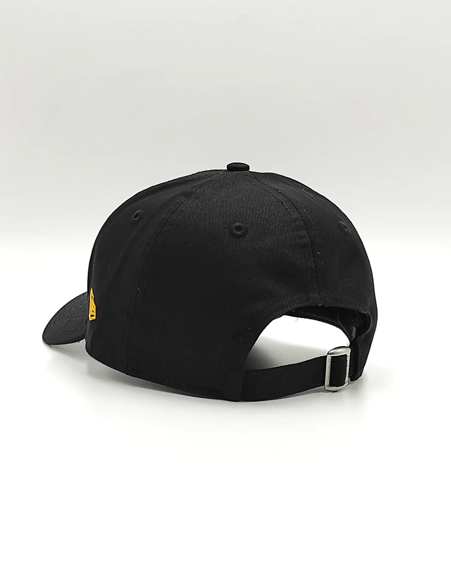 GORRA NEW ERA NY YANKEES 9FORTY NEGRO LOGO GOLD