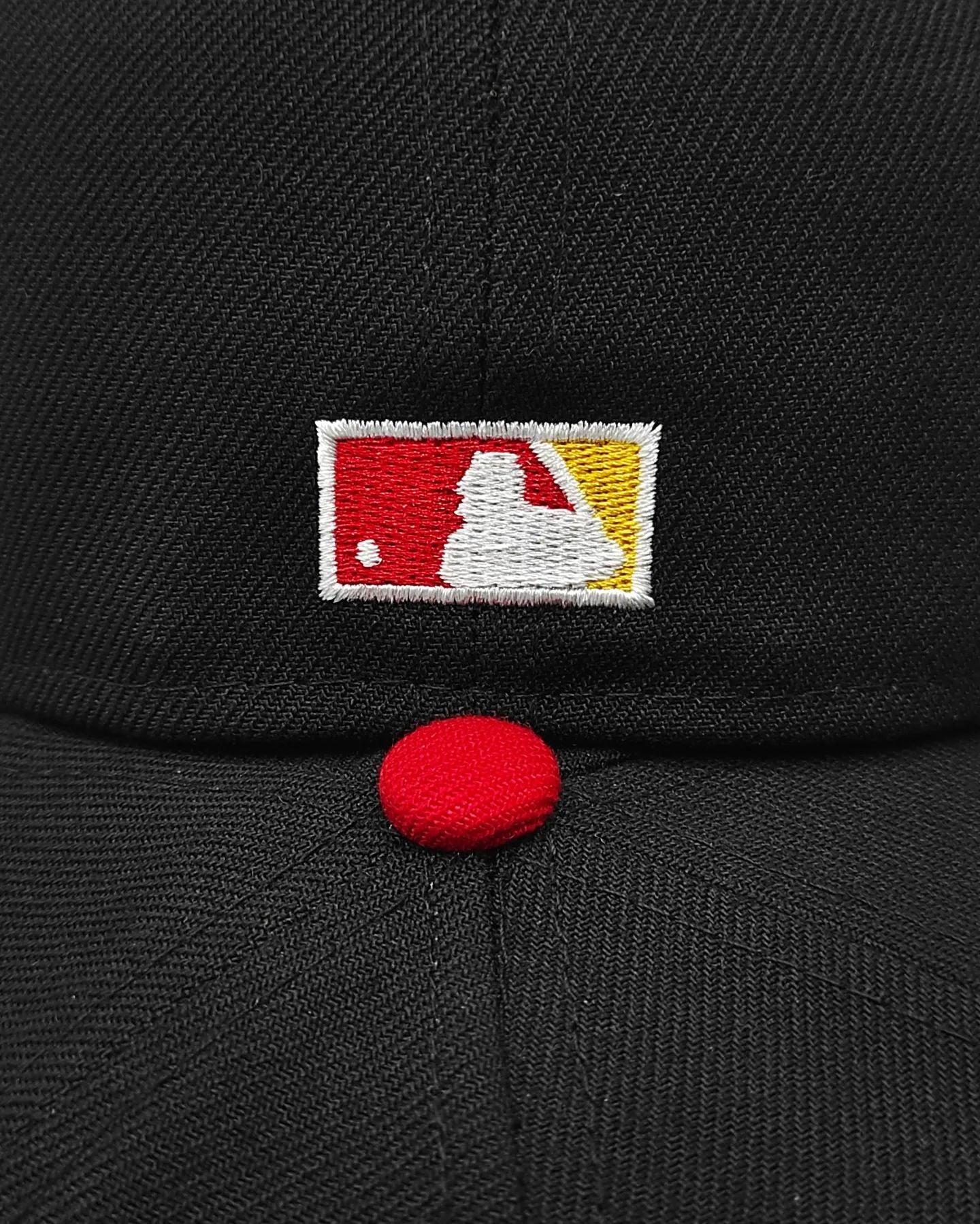 Exclusiva New Era 59Fifty Cool Fashion Atlanta Braves 40th Anniversary Patch Gold UV Alternate Hat - Black, Red, Gold
