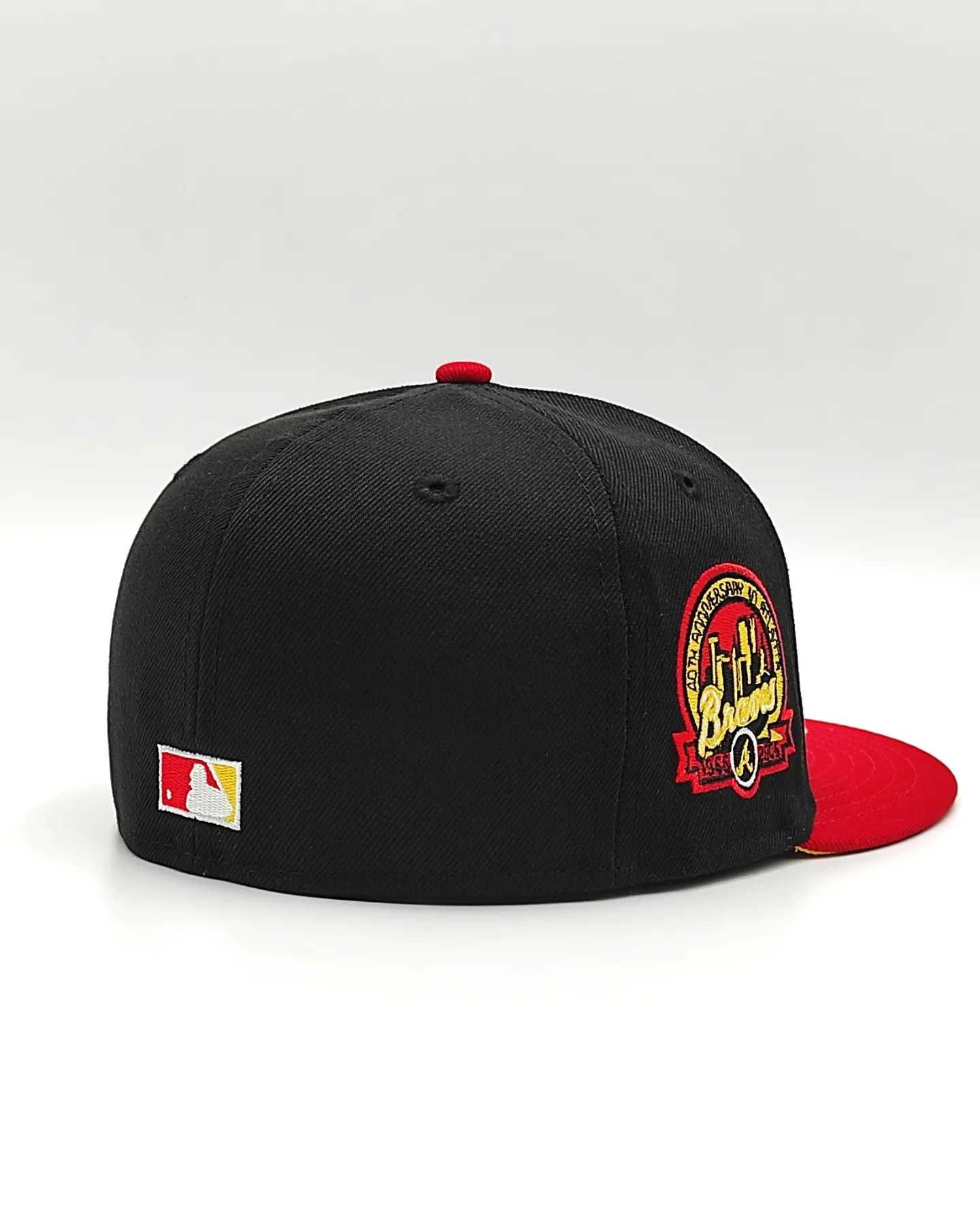 Exclusiva New Era 59Fifty Cool Fashion Atlanta Braves 40th Anniversary Patch Gold UV Alternate Hat - Black, Red, Gold