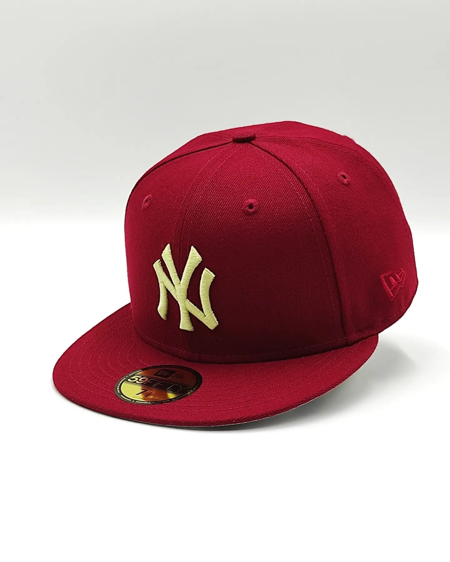 Exclusiva New Era 59fifty Beanpack New York Yankees  2000 World series parche / cardinal tan