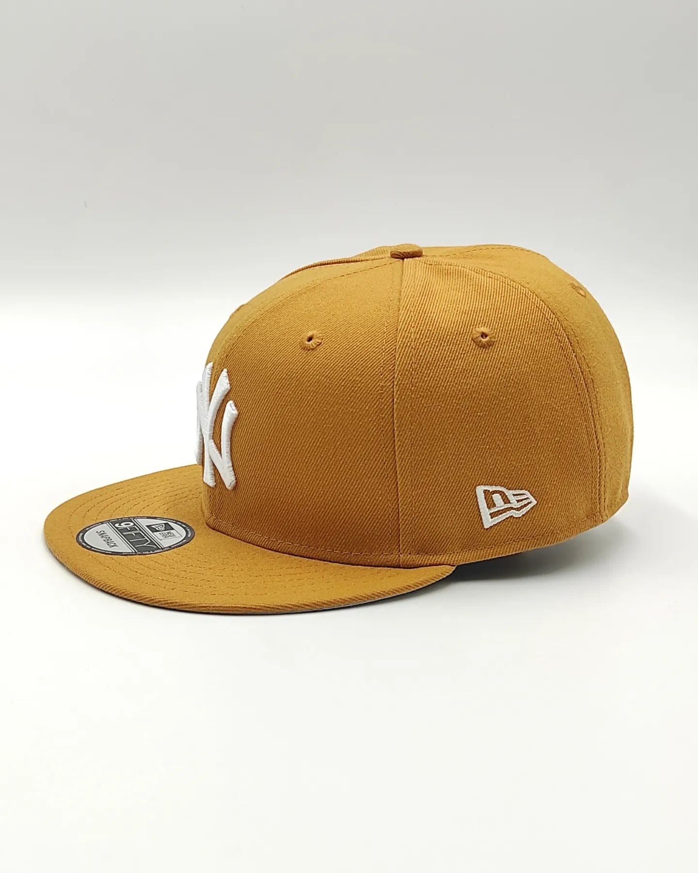 Upside Down 'P' Black New Era 9Fifty Snapback Hat – Yellow/Gold Thread Detail
